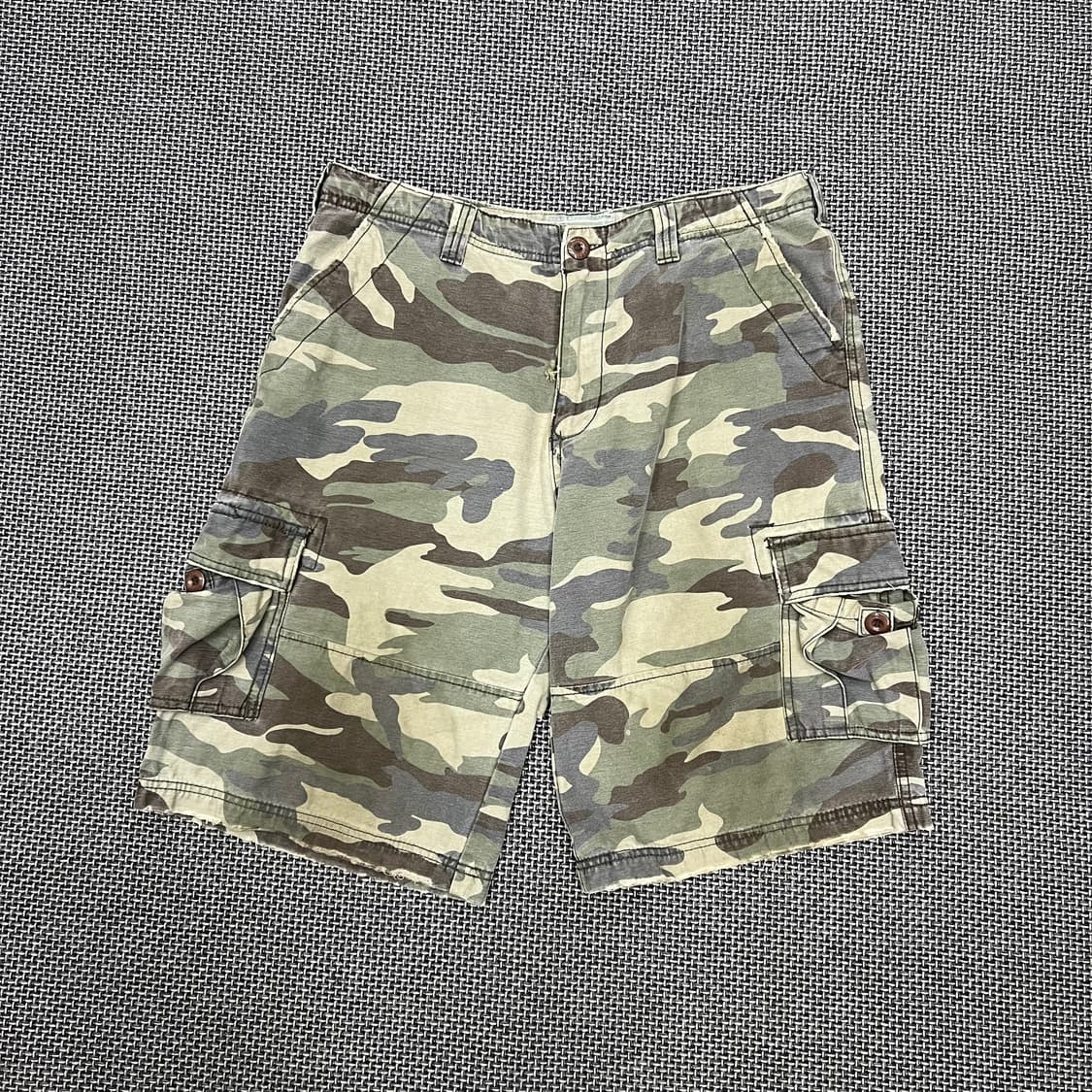 홀리스터 카모 버뮤다팬츠 상품이미지1