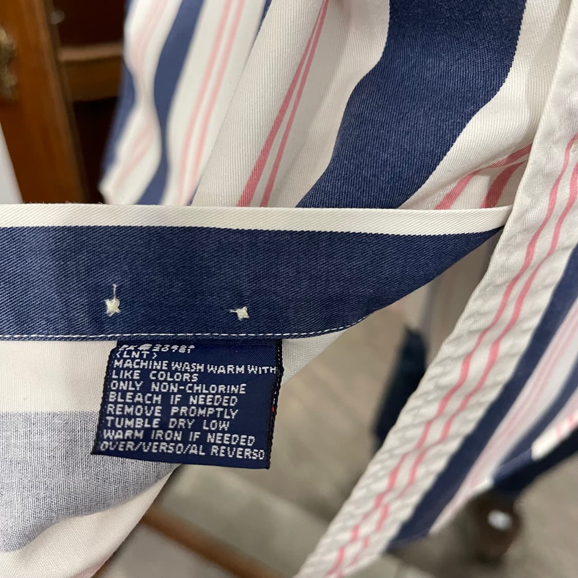 90's 타미힐피거 자수 하프셔츠 상품이미지4