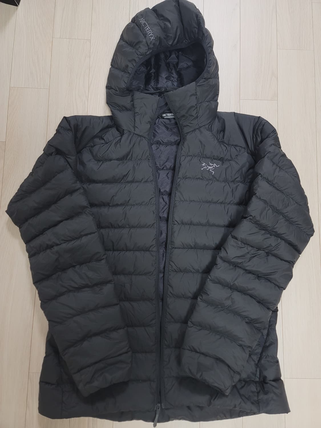 [M] <상태S급> 아크테릭스 세륨 후디 블랙 M 상품이미지1