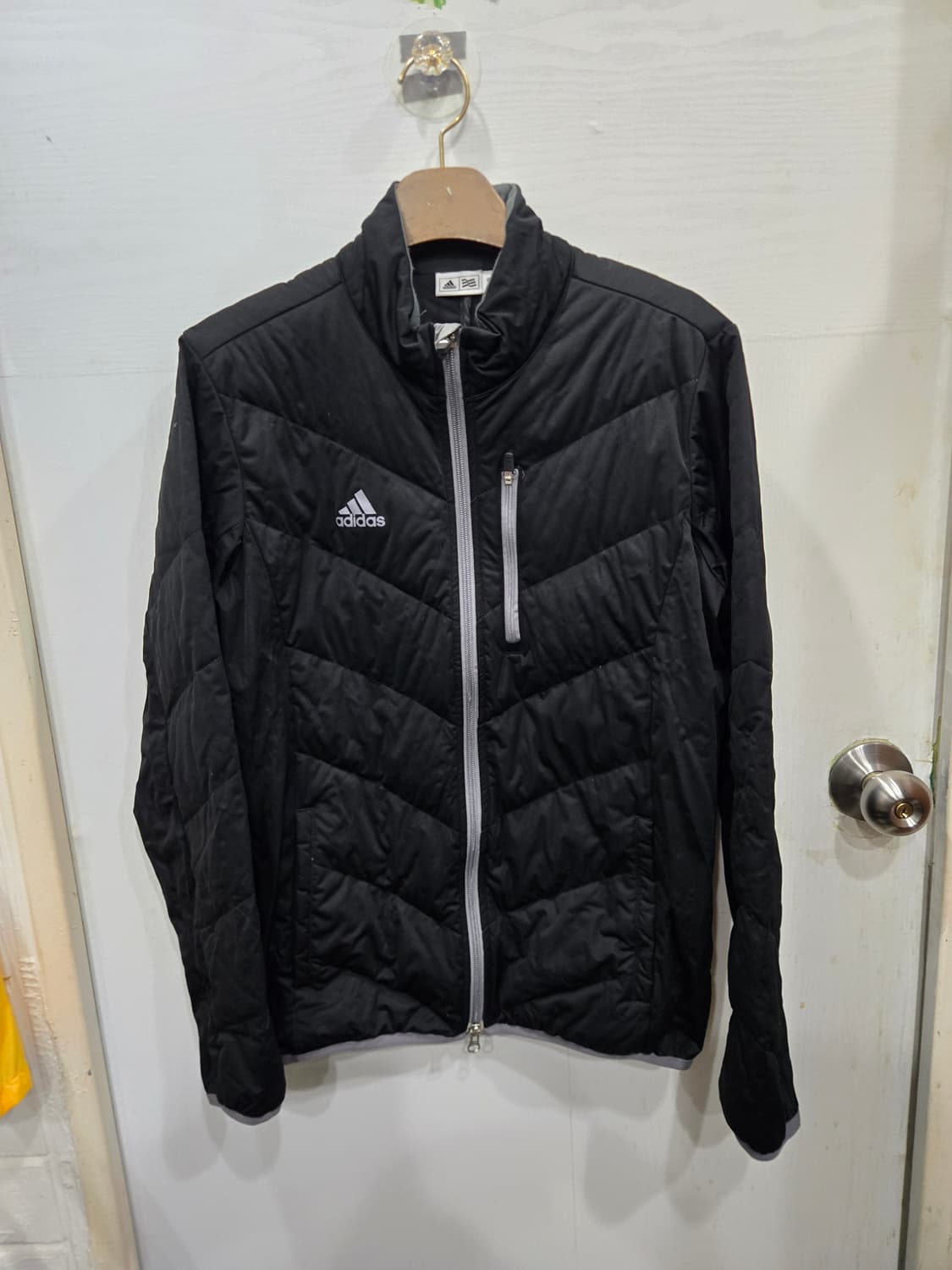 (100,L) adidas 앋디ㅏ스 다운 점퍼! 가볍게 나왔어요!~ 상품이미지1