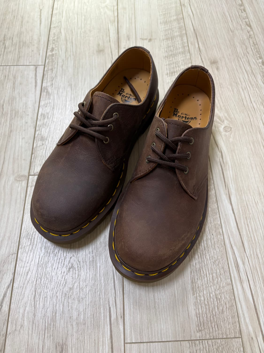 닥터마틴 1461 3홀 크레이지홀스 240 상품이미지1