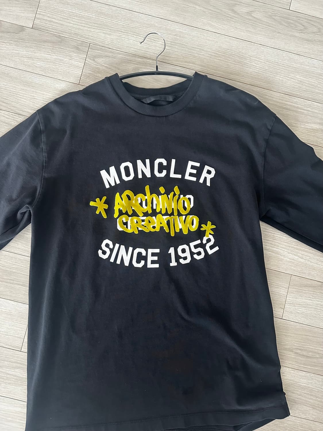 몽클레어 로고 롱슬리브 티셔츠 상품이미지1