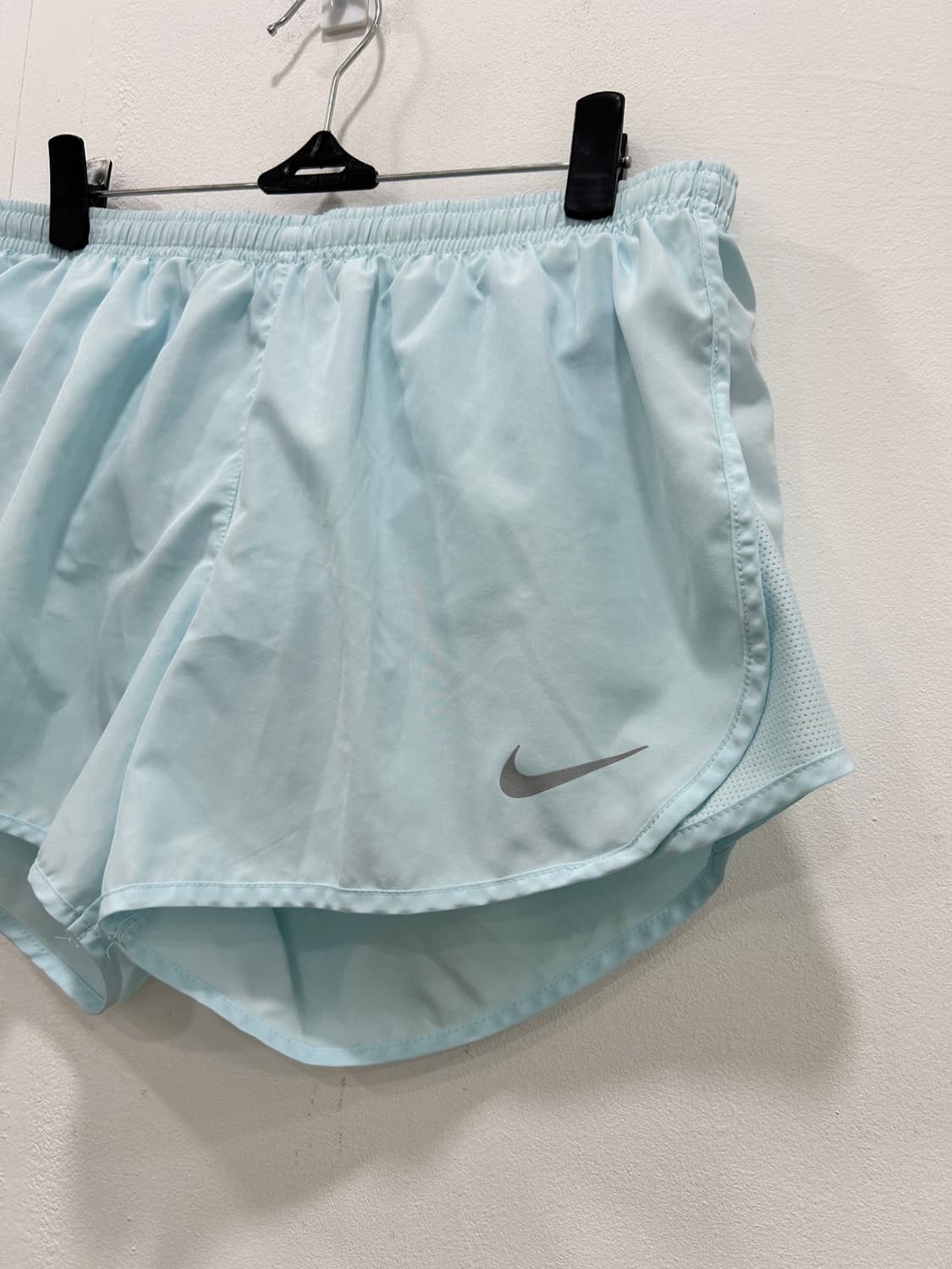 나이키 스우시 드라이핏 런닝 쇼츠 3부 반바지 하늘색 상품이미지2