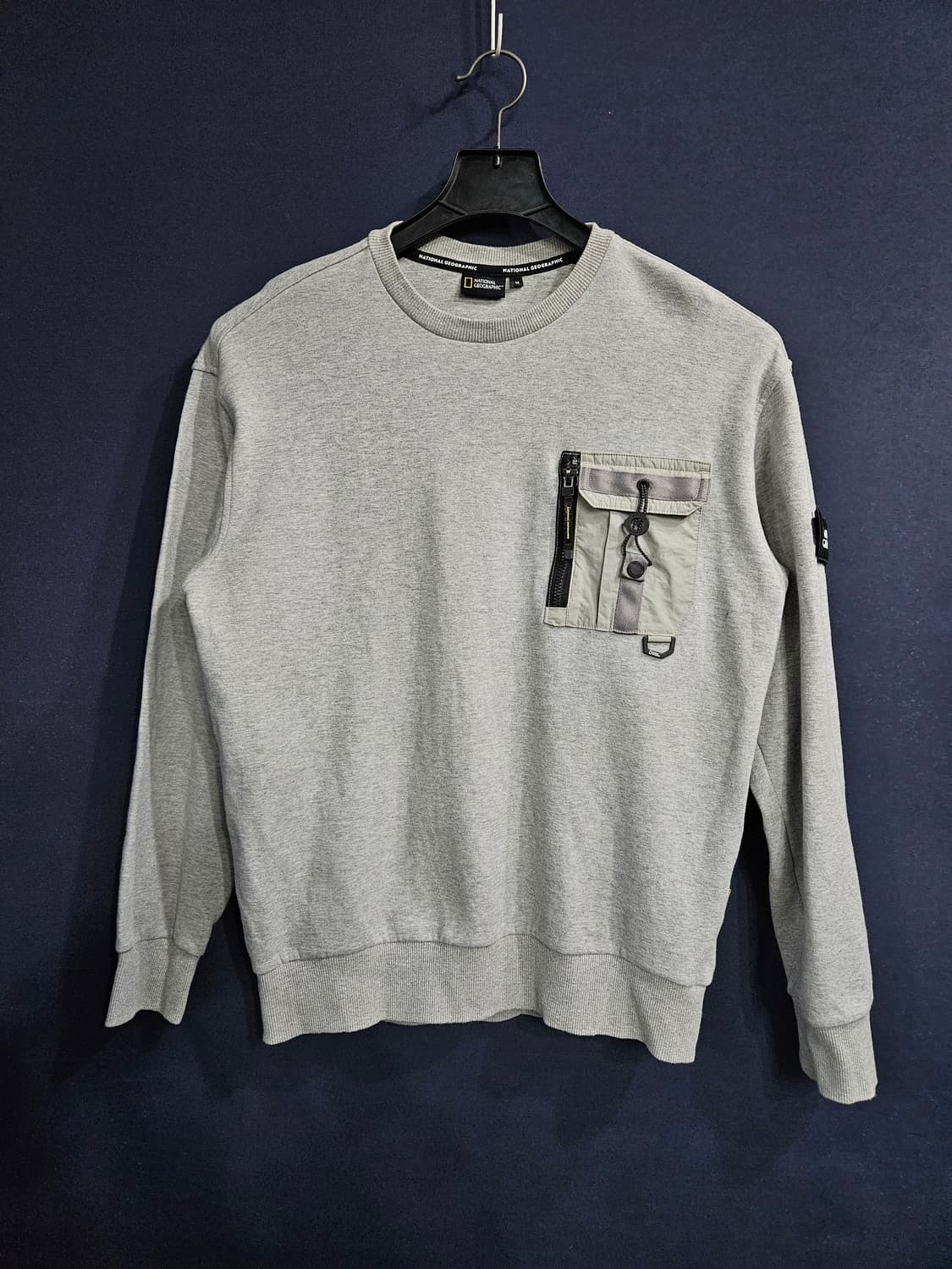 내셔널지오그래픽 그레이 남성 세미오버핏 95 맨투맨  상품이미지1