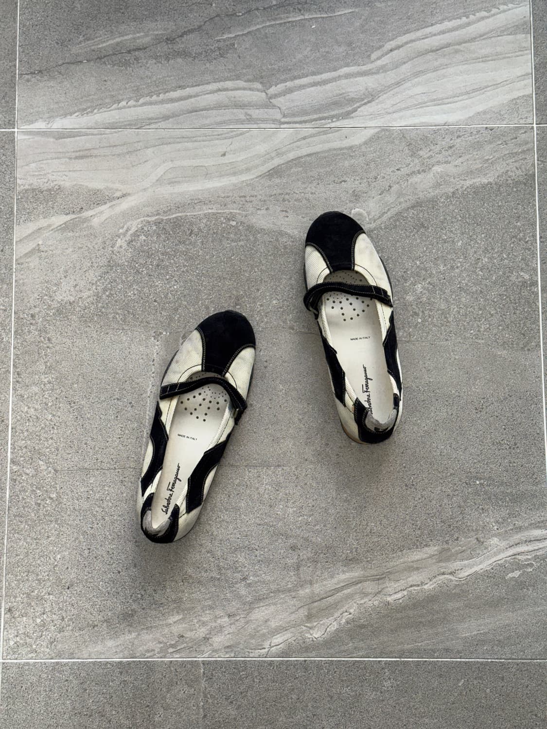 Salvatore Ferragamo mary jane flat shoes 상품이미지2