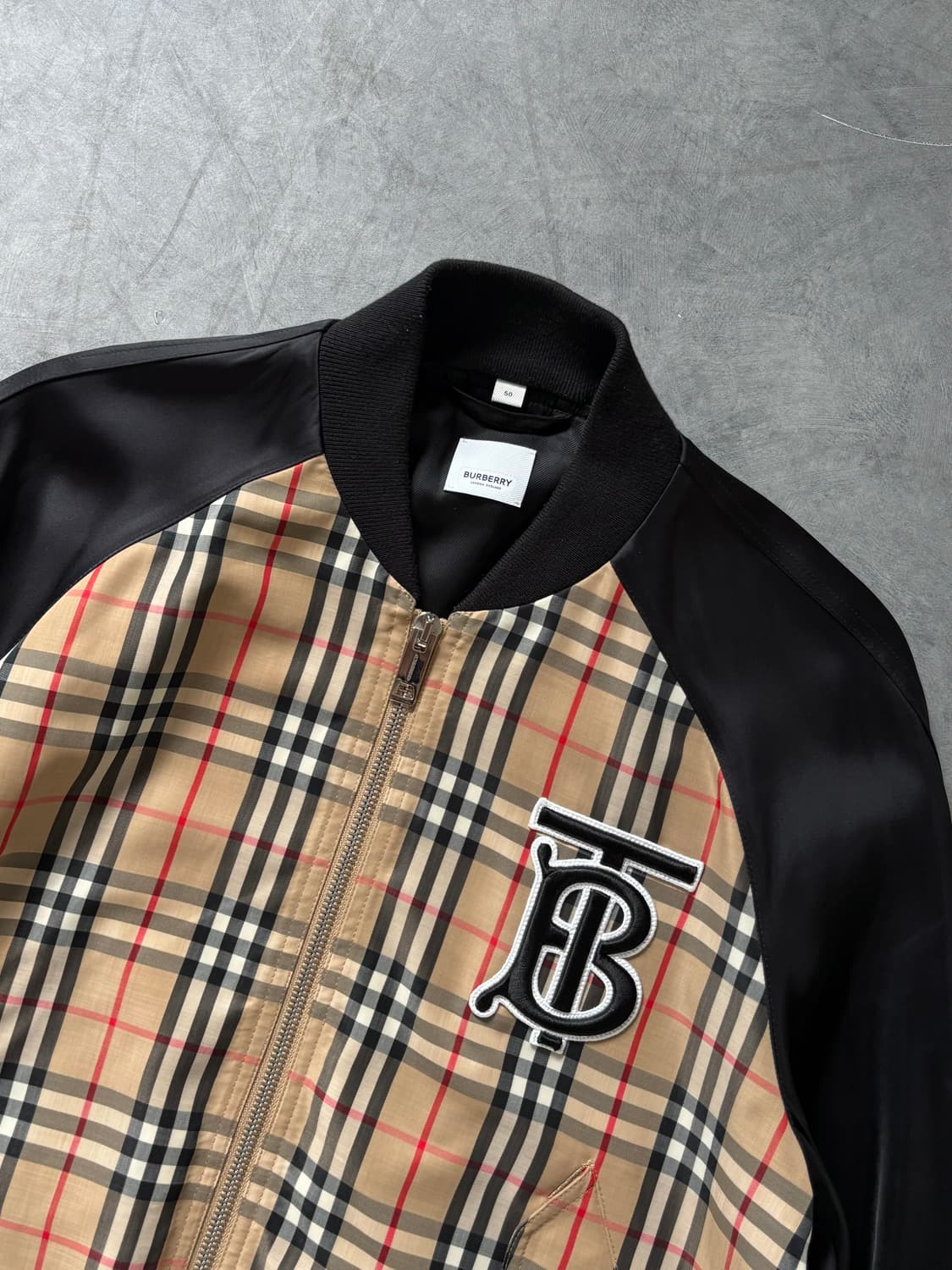 Burberry 버버리 TB 모노그램 노바체크 자켓 상품이미지5