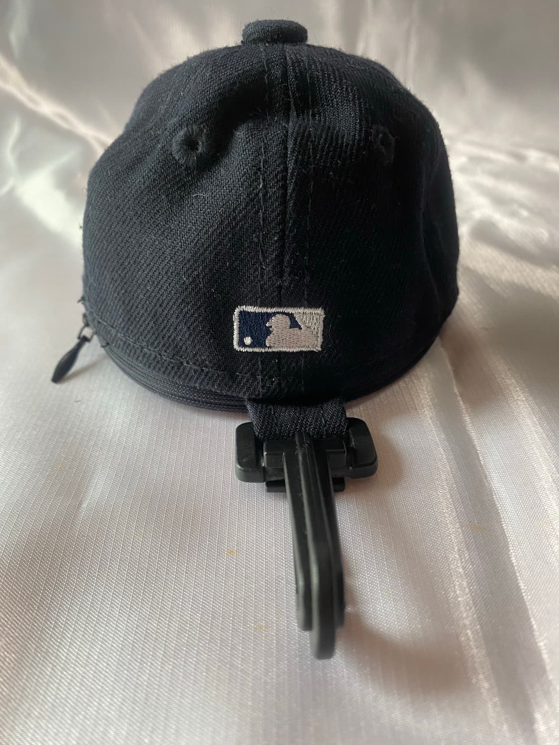 뉴에라) MLB 뉴욕 양키s 캡 파우치  상품이미지2