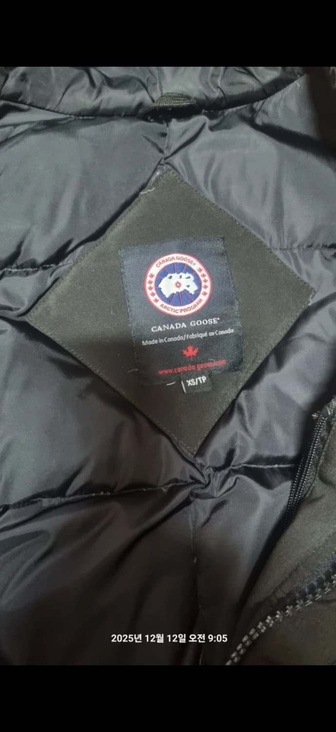 캐나다구스 블랙 패딩 XS 상품이미지2