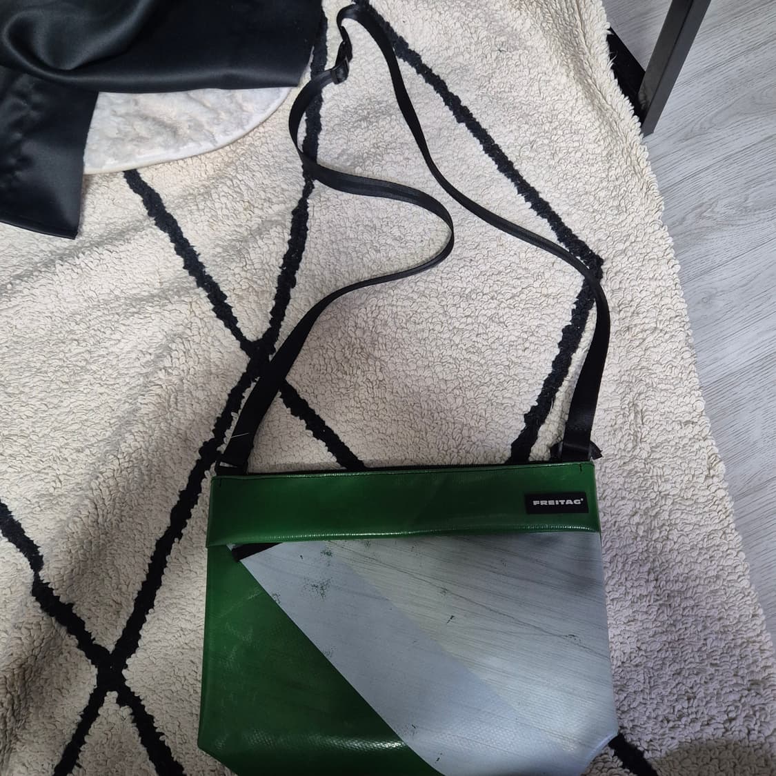 프라이탁 루 f553 상품이미지1