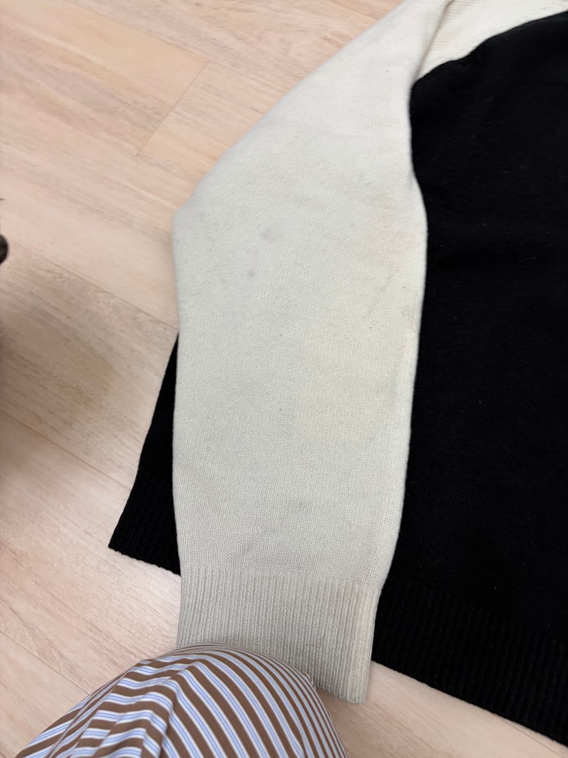 문달 MOONDAL 나그랑 니트 블랙 유니섹스 상품이미지3