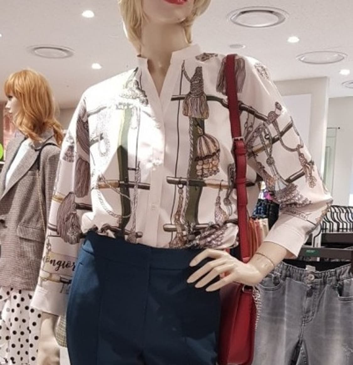 베네통 태슬프린팅 블라우스 (9부소매)  상품이미지1