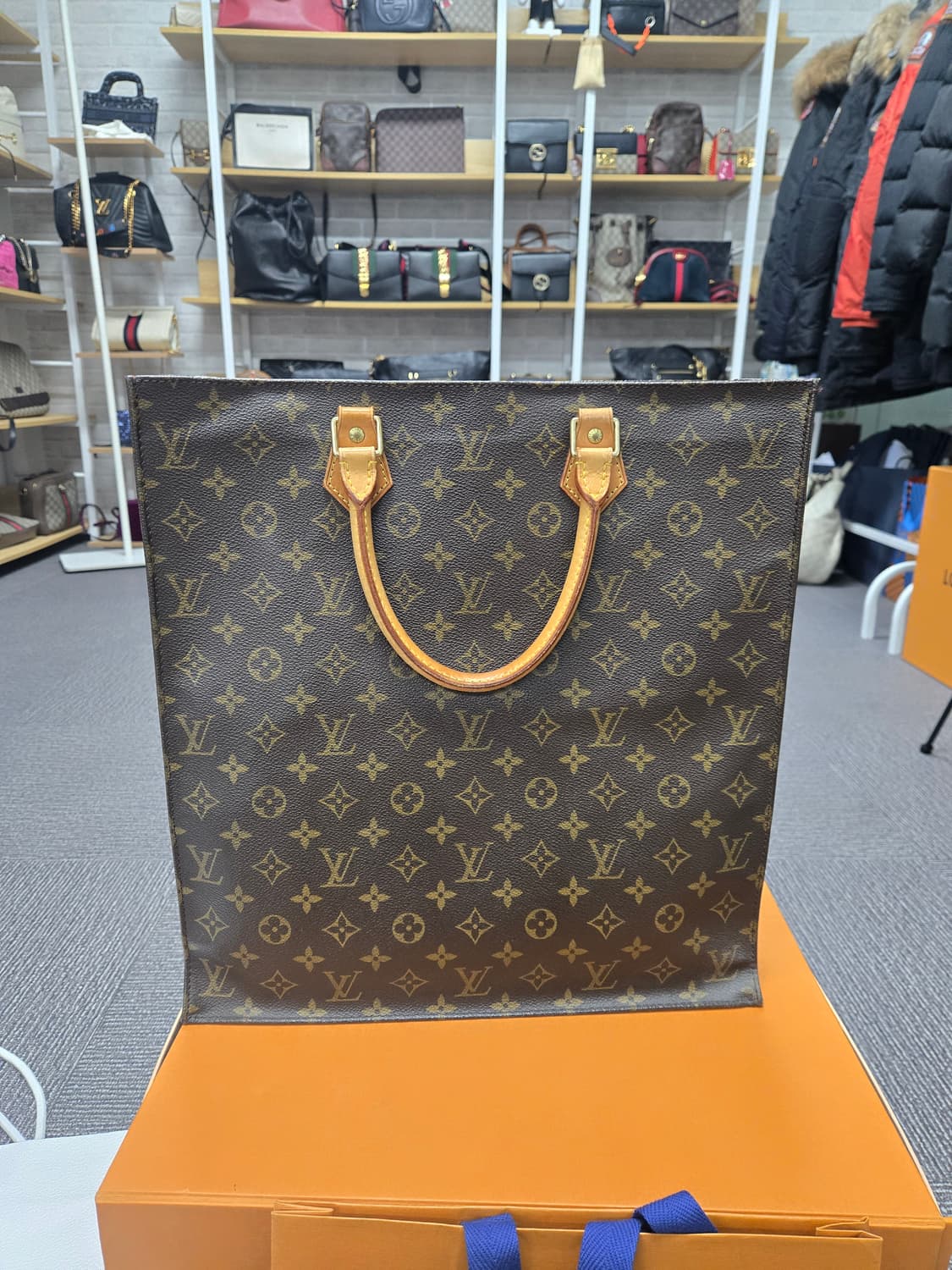 [특가][정품] 루이비통 삭플라 GM 토트백 상품이미지2