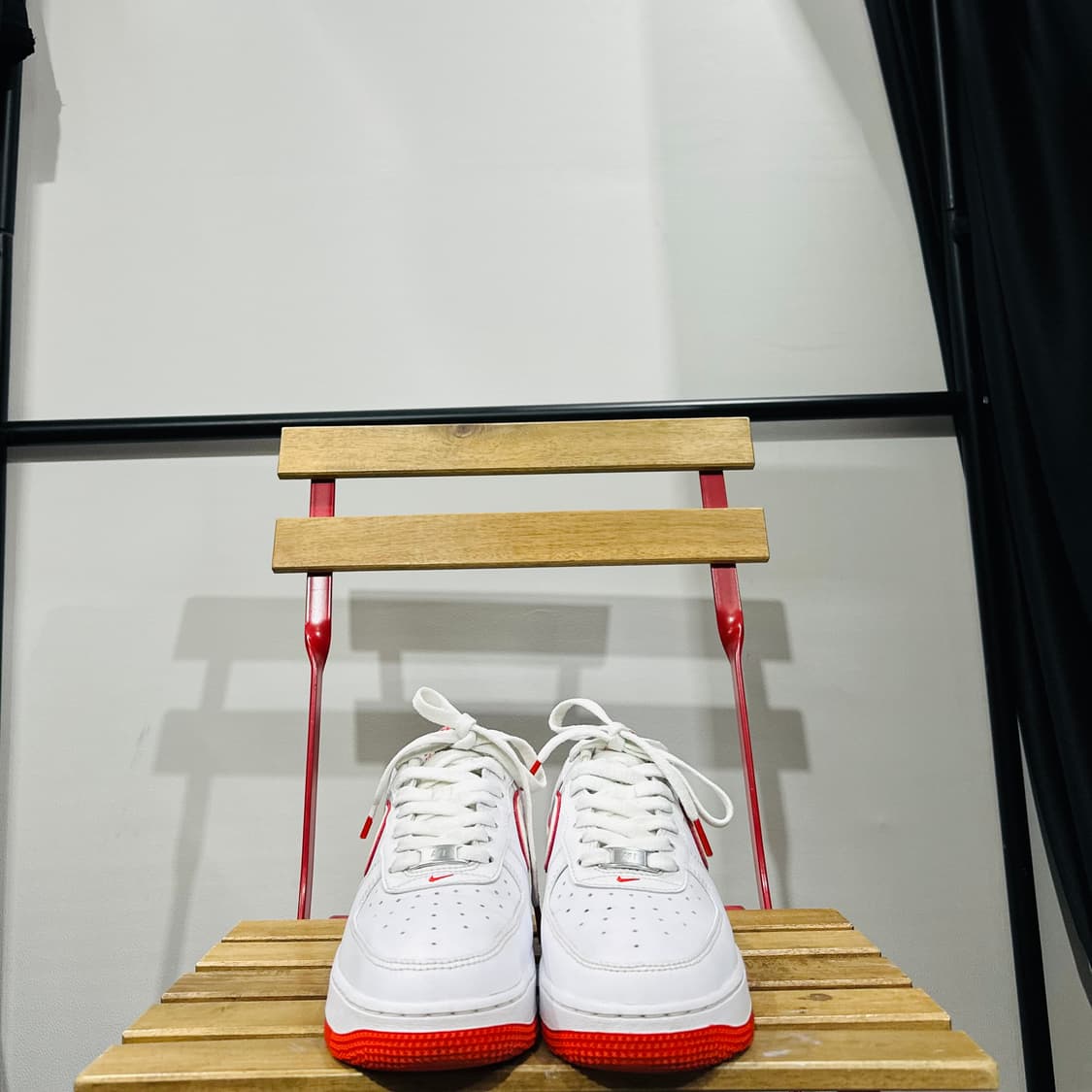 250) 나이키 운동화 남녀 공용 신발 에어 포스 1 로우 피칸테 레드 상품이미지2