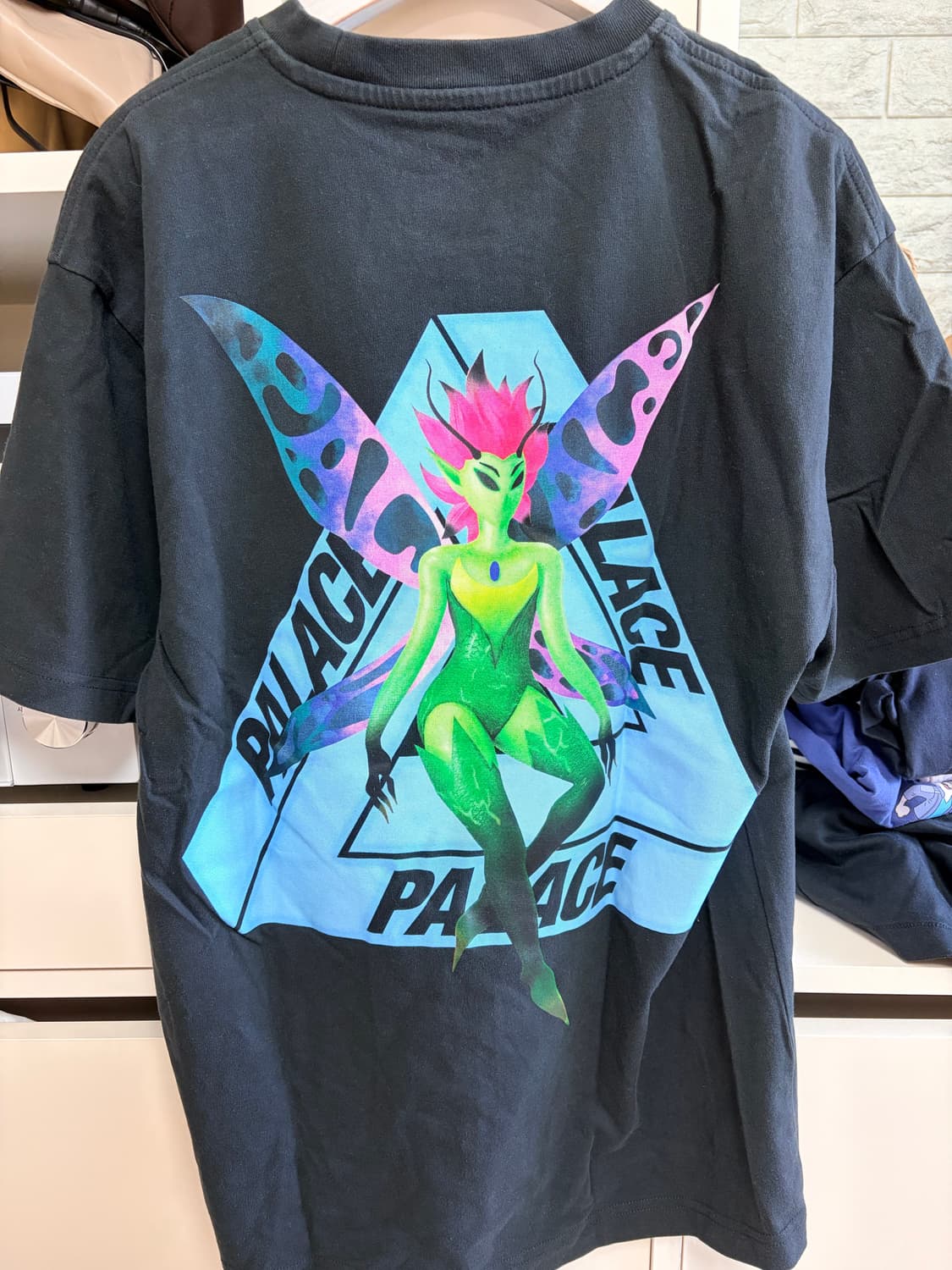 팔라스 페어리 그래픽 반팔티 블랙 S 상품이미지2