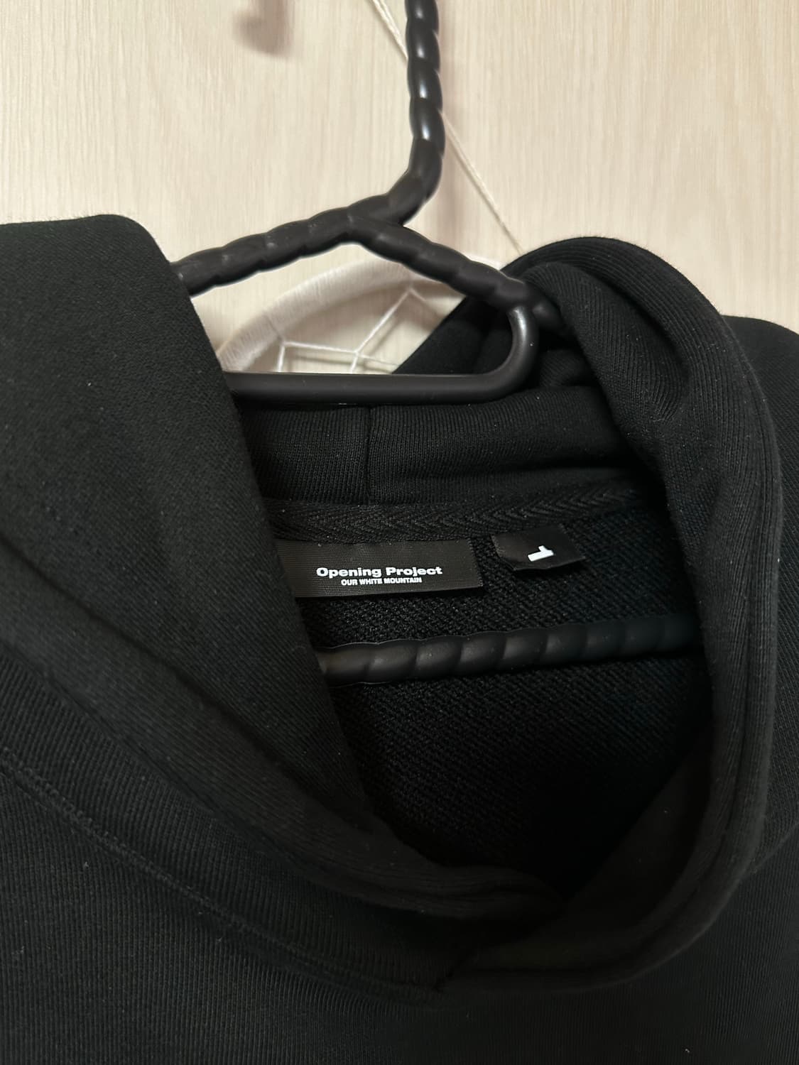 오프닝 프로젝트 후드티 상품이미지3