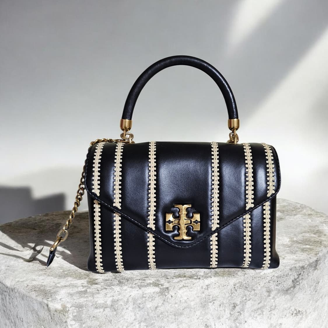 토리버치 가방 카라 퀼팅 사첼백 정품 토트백 | 블랙골드 | 상태좋음 상품이미지1