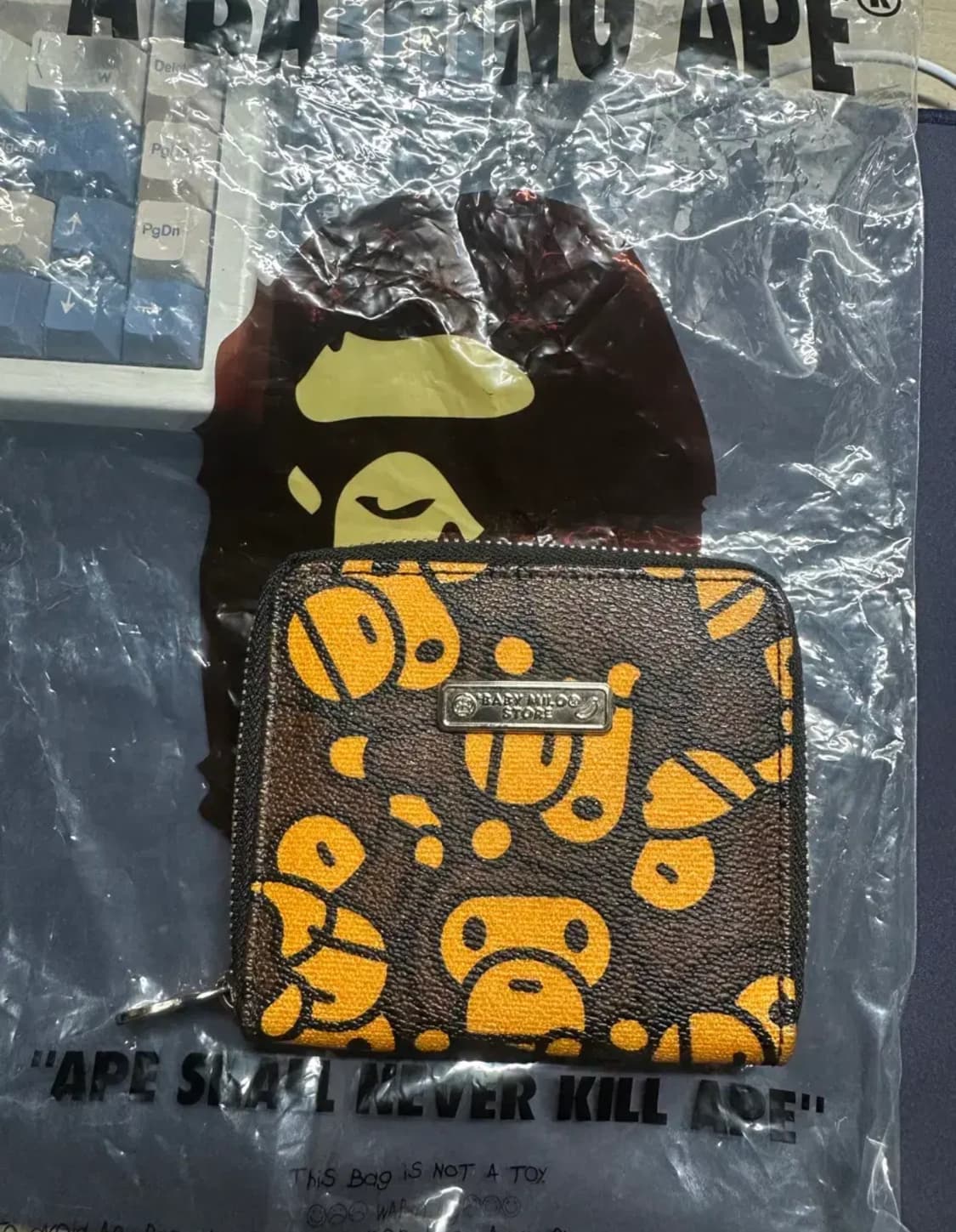 베이프 마일로지갑 상품이미지1