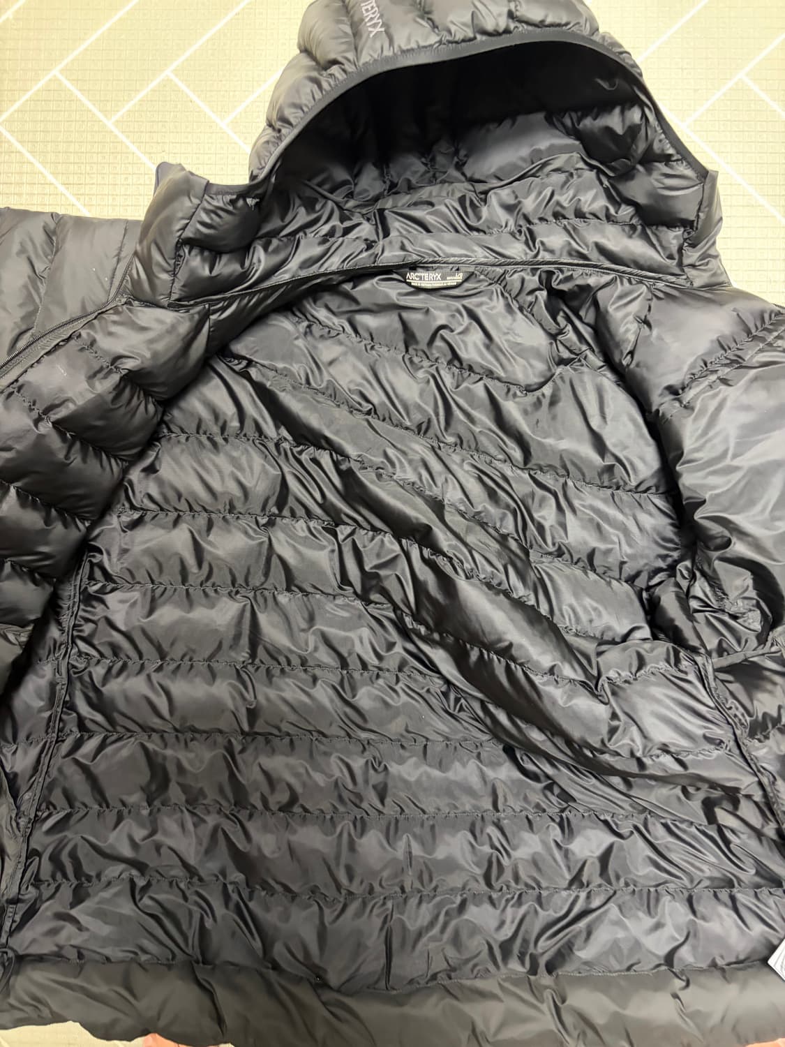 (급처)아크테릭스 세륨 후디 블랙 패딩 상품이미지4