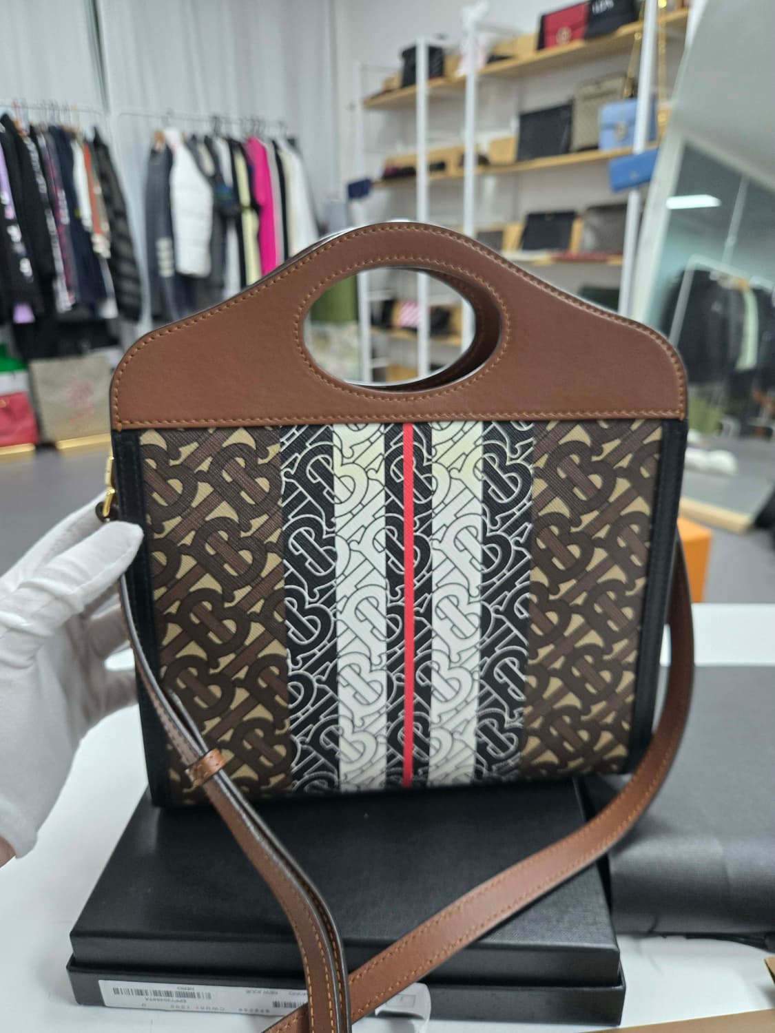 [40%할인] 버버리 스프라이트 토트 숄더백 상품이미지2