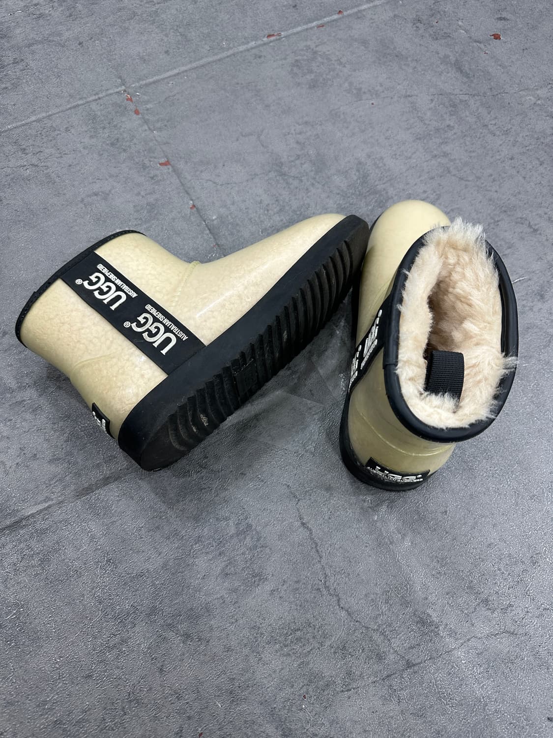 UGG 어그 클리어 부츠 38 사이즈 상품이미지4