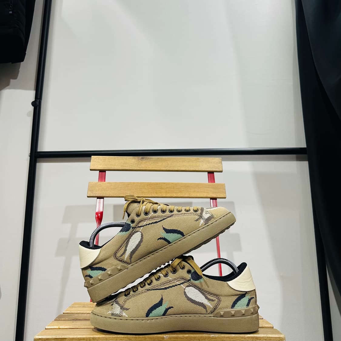 EU39) 발렌티노 운동화 남성 남자 신발 카모플라쥬 스터드 상품이미지7