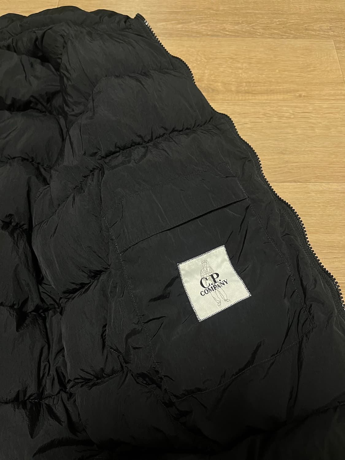 [44] CP컴퍼니 에코 크롬 R 패딩 상품이미지4
