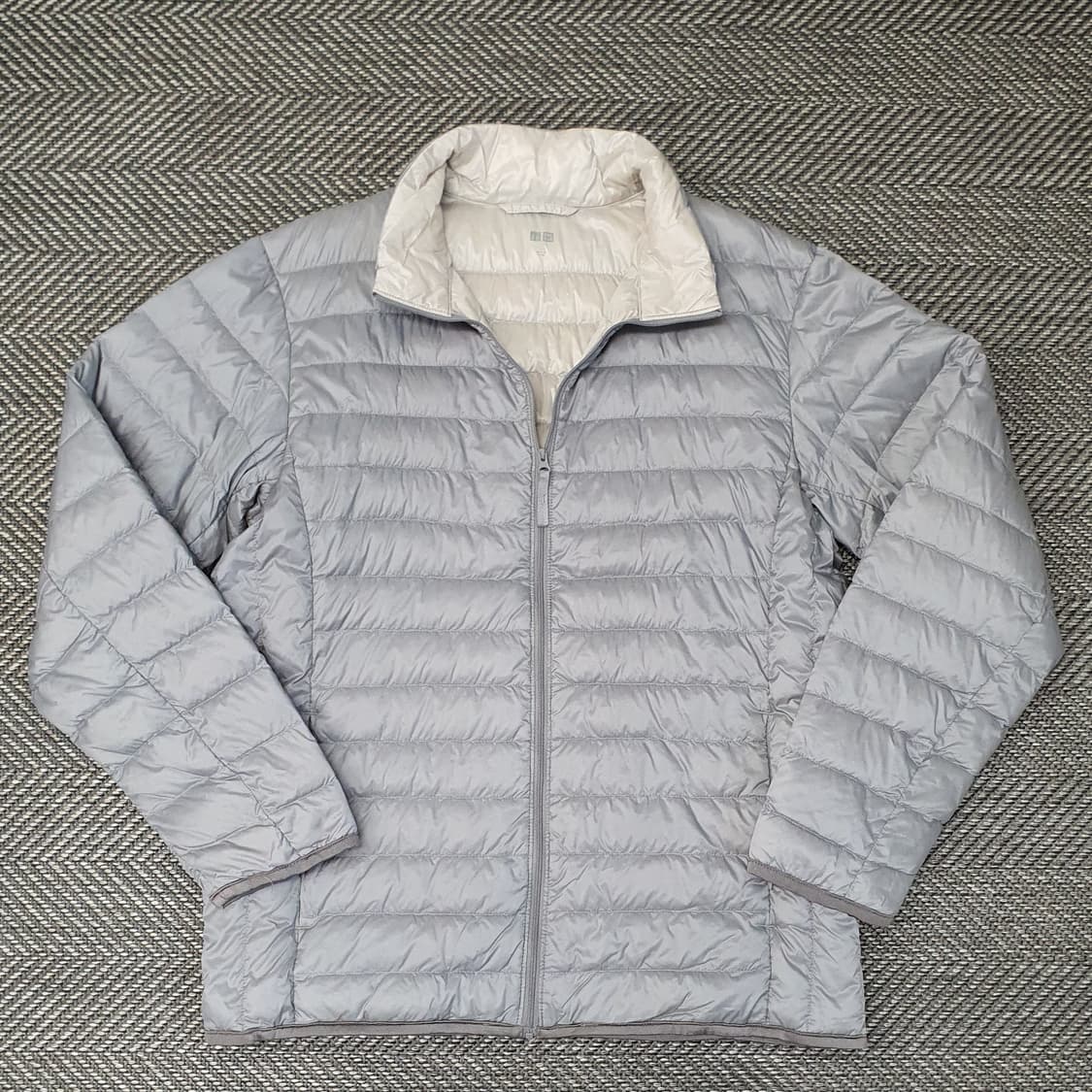 유니클로 오리털 경량패딩 남자105 상품이미지1