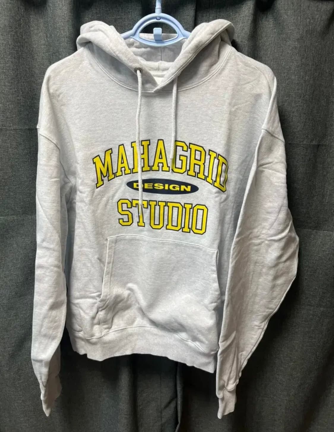 마하그리드 백메란지 후드티 판매합니다 상품이미지1