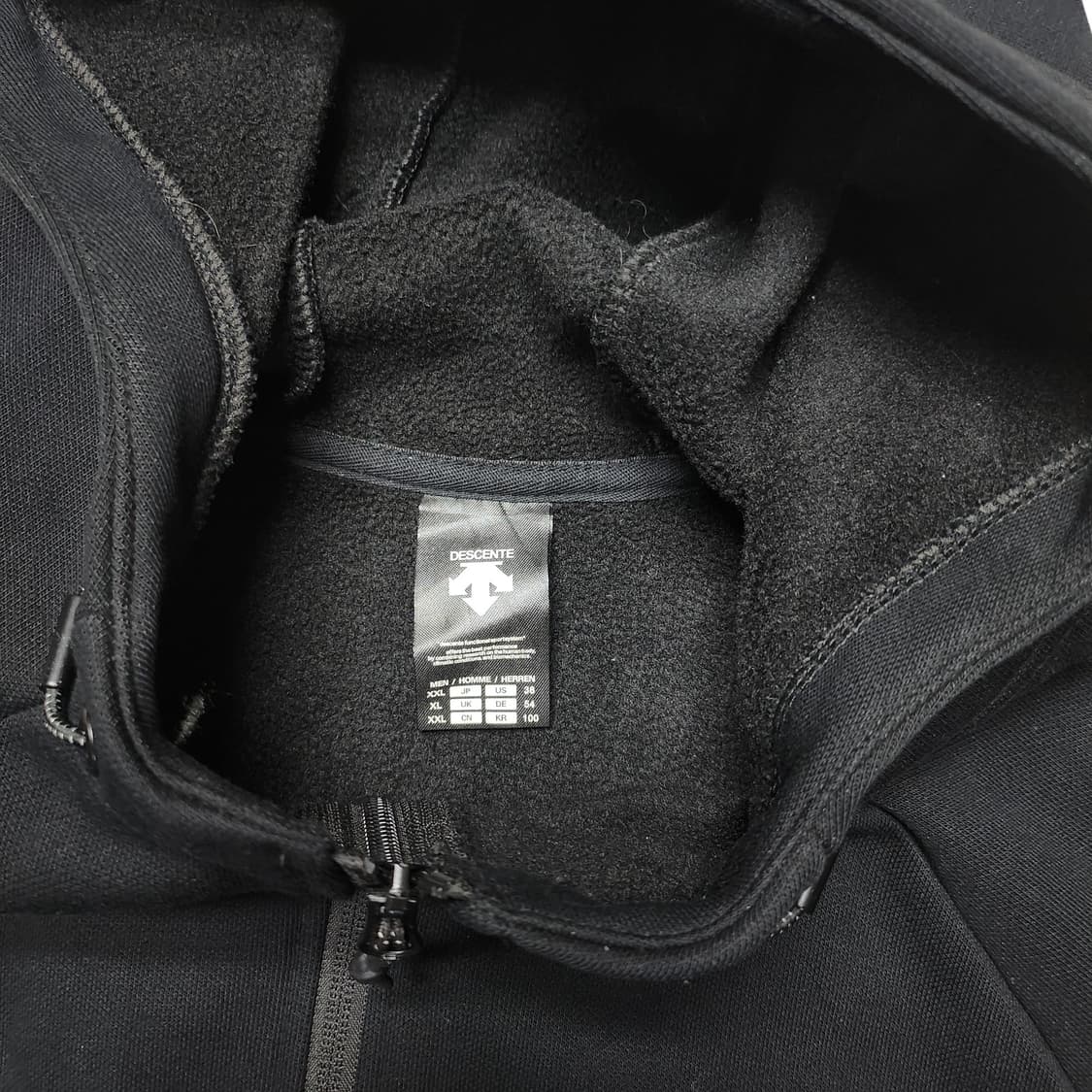 데상트 후드집업 상품이미지2