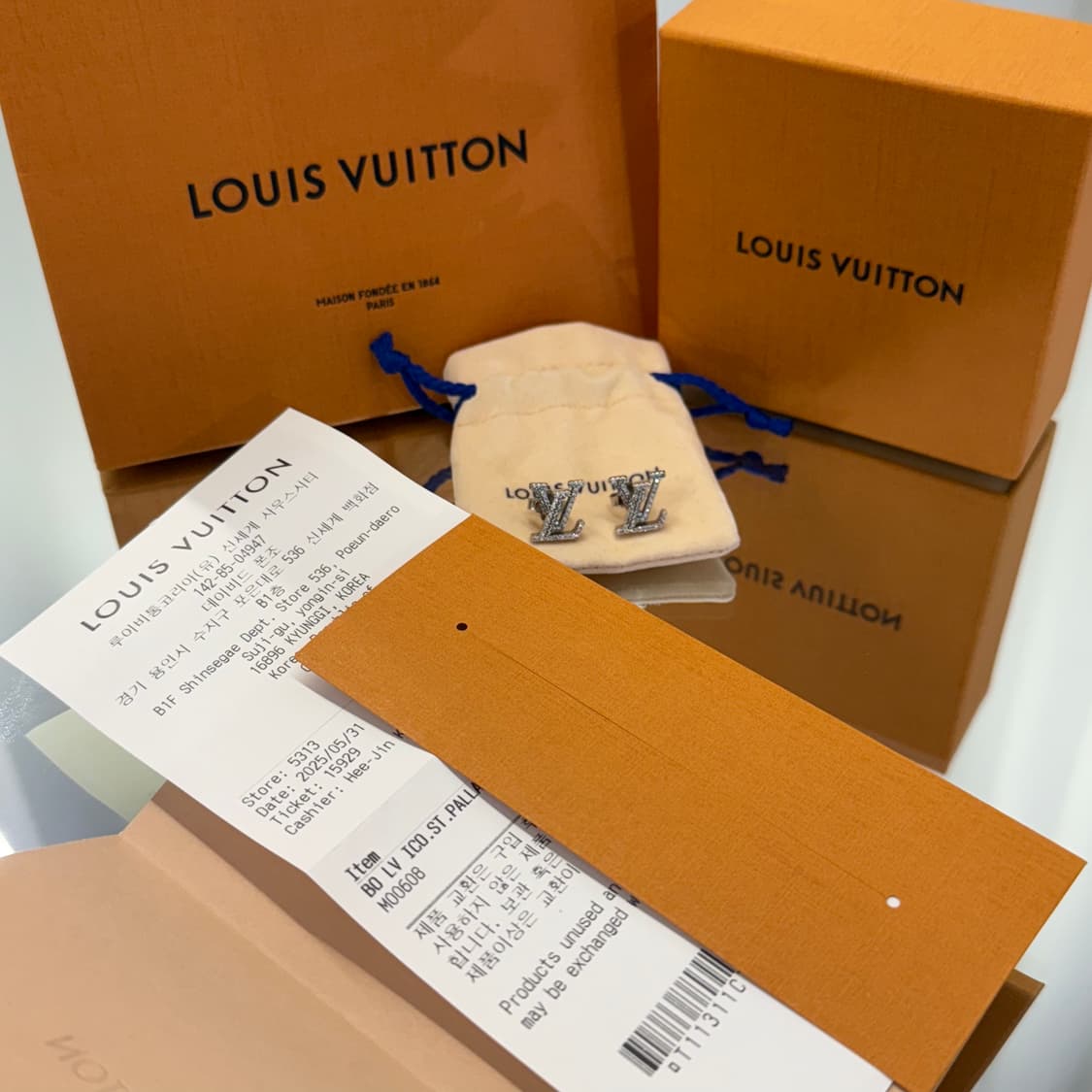 [새상품급]루이비통 LV 아이코닉 귀걸이 팔라듐 상품이미지4