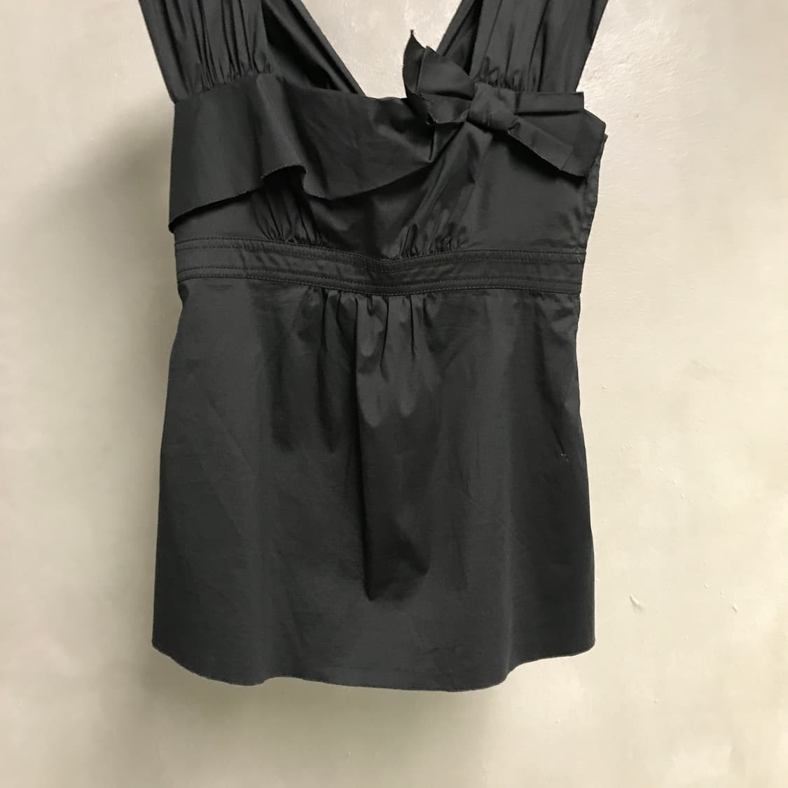 프라다 슬리브리스 탑 블랙 40(W) 상품이미지3