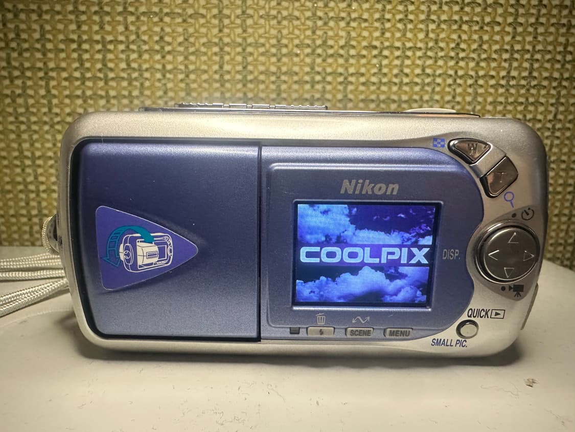 💙니콘 쿨픽스 E2500 플립카메라🤍 상품이미지5
