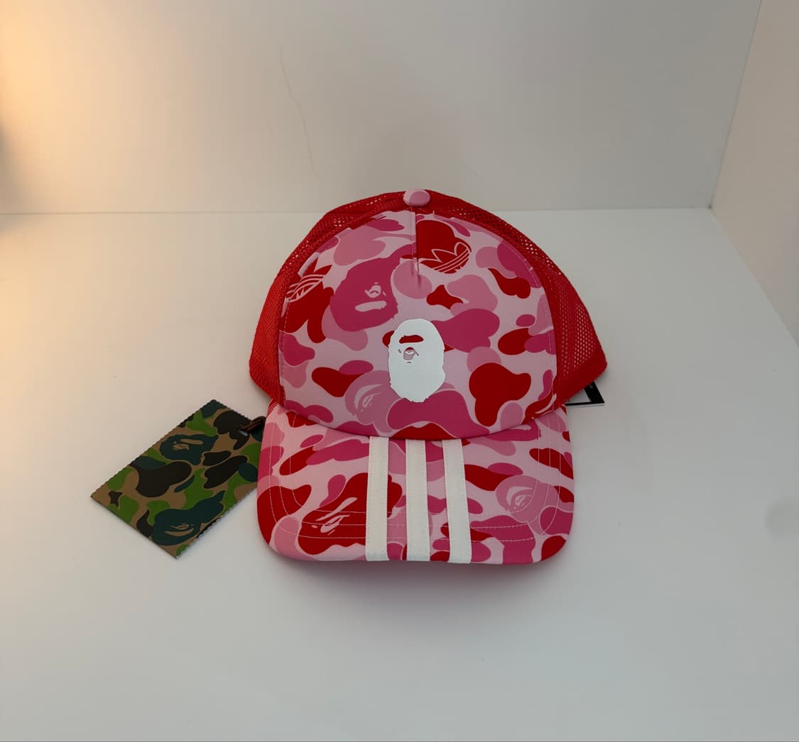[새상품]Adidas x BAPE TruckerCap Pink 상품이미지3