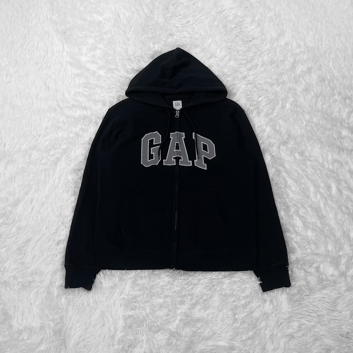 갭 GAP 스펠 로고 후드집업 블랙 상품이미지2