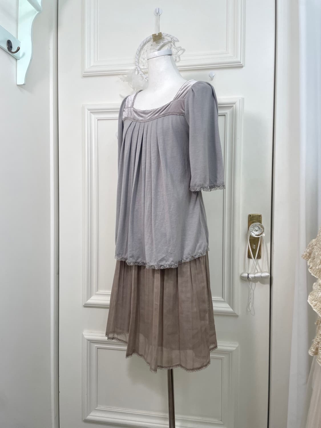 bluegray velvet pleats puff sleeve top 상품이미지3