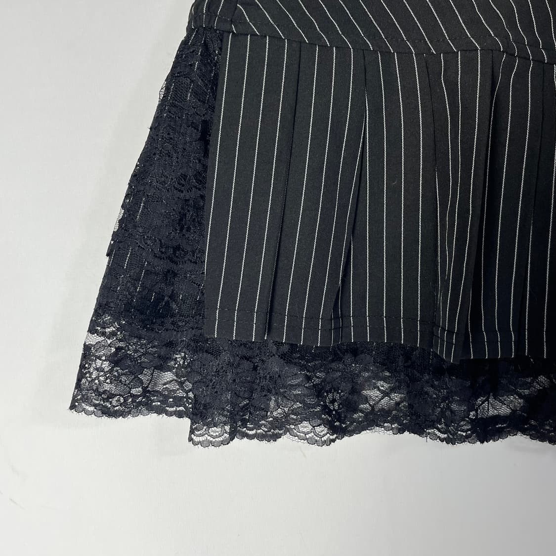 [XOXO] 키스키스 스트라이프 레이스 미니스커트 상품이미지3
