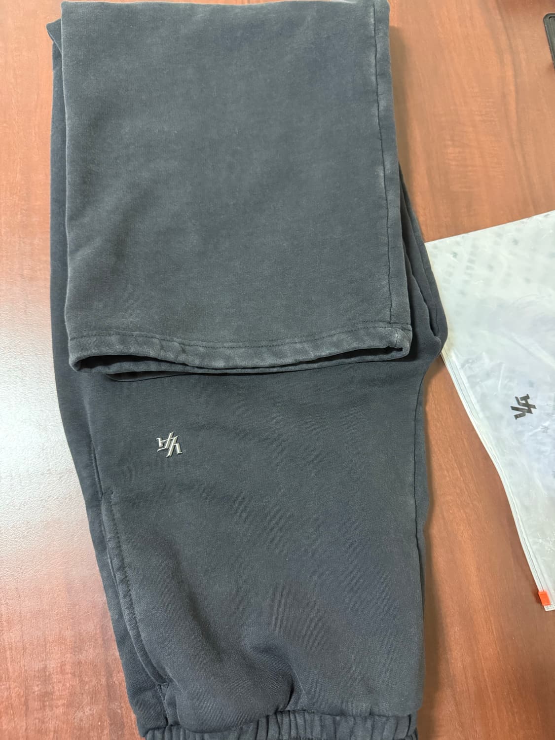 Youngla 에센셜 스웨트 팬츠 조거 상품이미지4