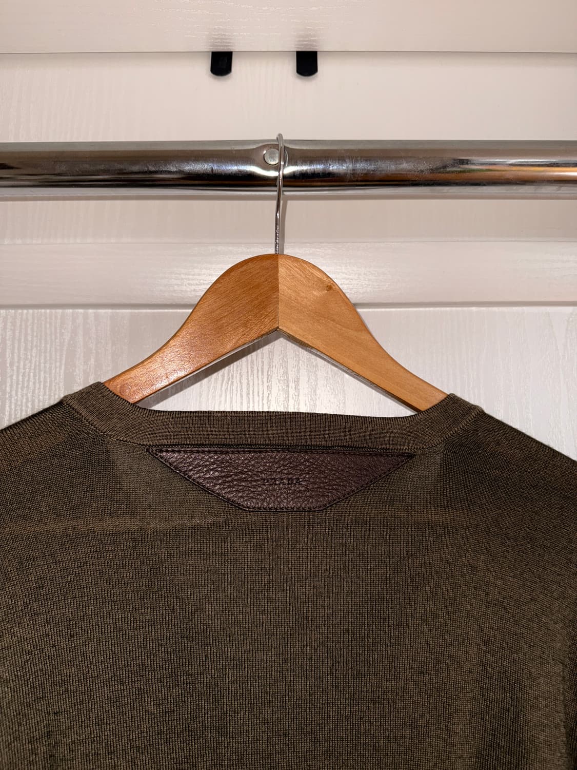 Leather Patch Sweater 상품이미지2