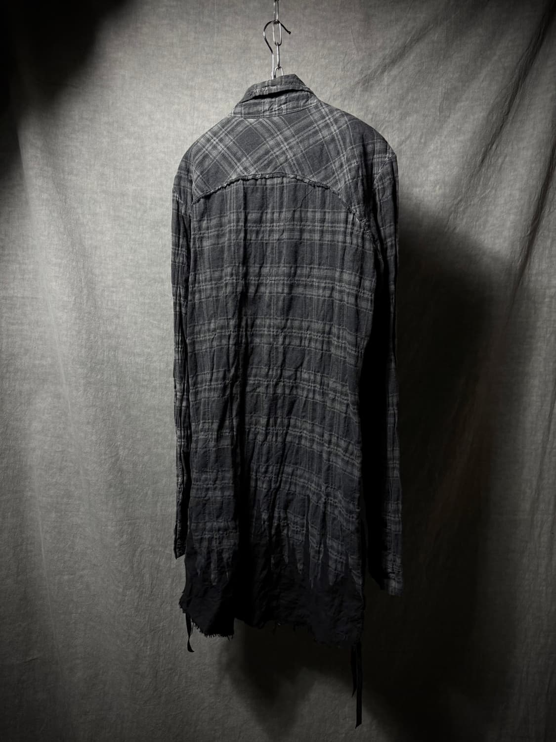 KMRii Distressed Plaid Long Shirt  상품이미지9