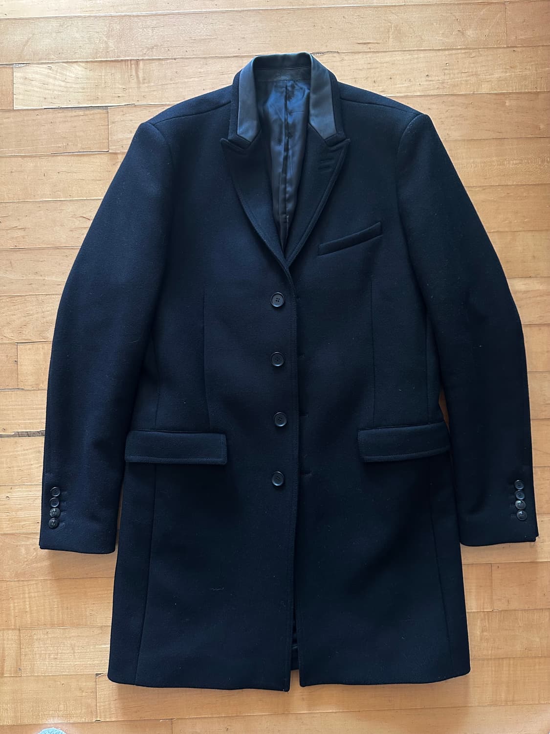 가죽 디테일 코트 상품이미지1