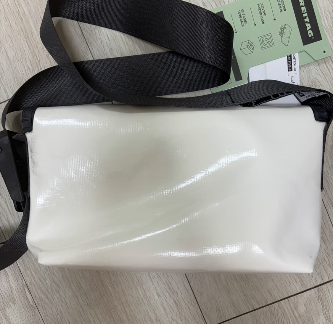 프라이탁 하와이파이브오 올화이트 상품이미지2