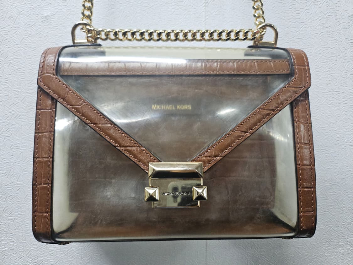 마이클코어스  PVC 체인백 가방 상품이미지2