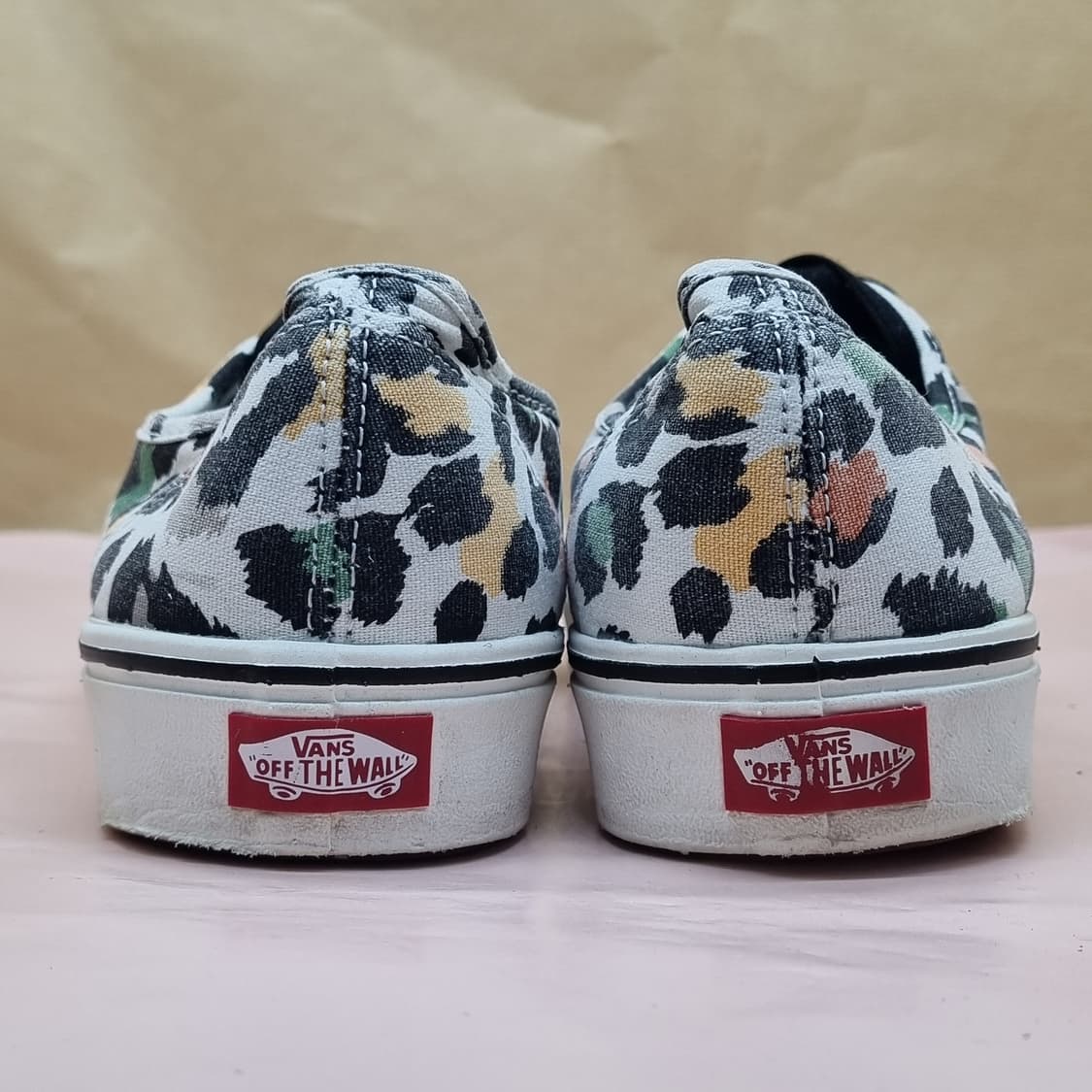 반스 컴피쿠시 레오파드 남성스니커즈 270 상품이미지4