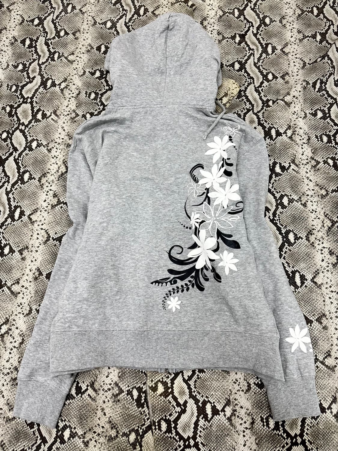 “Vintage” Oriental Print Grey Hooded zip 상품이미지8