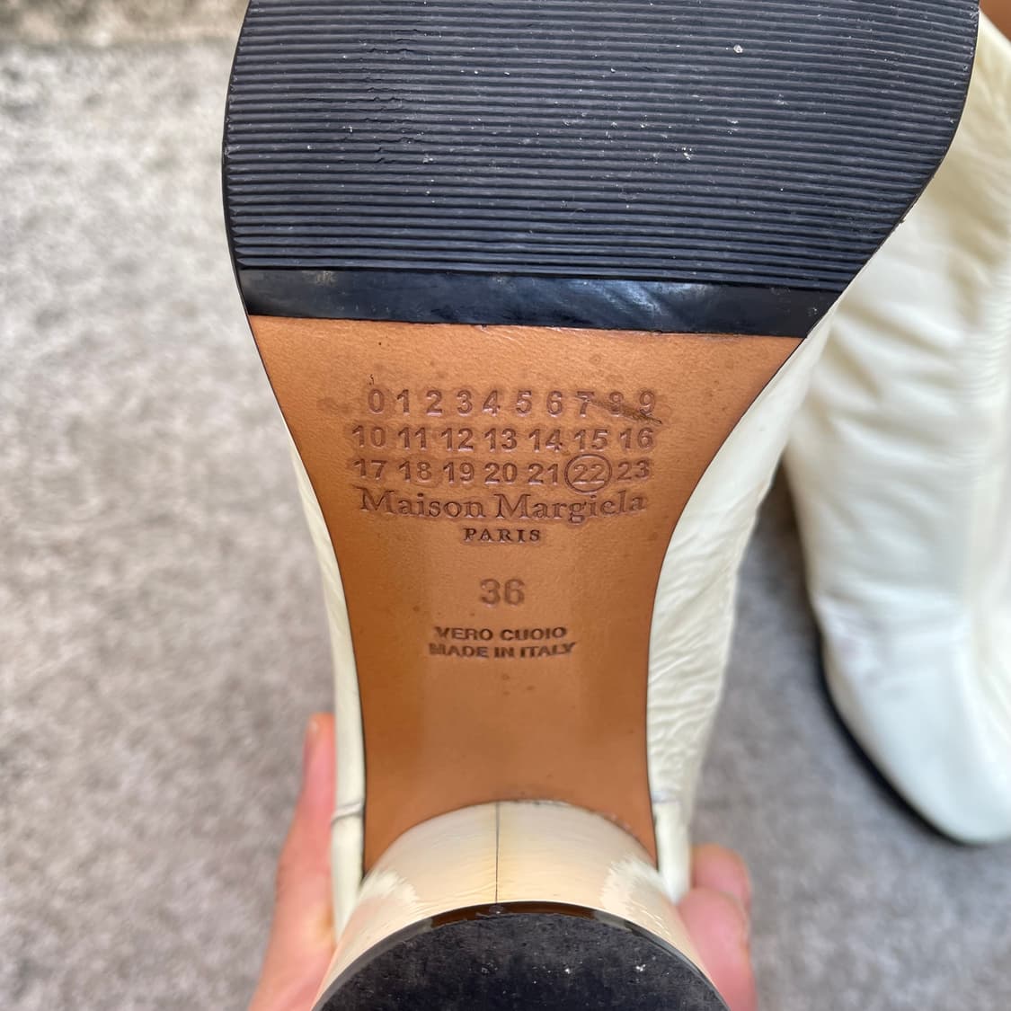 [36] Maison Margiela Patent Leather 타비부츠 상품이미지10