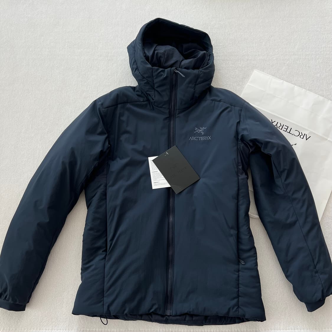 아크테릭스 아톰 ar 후디 블랙사파이어 상품이미지1