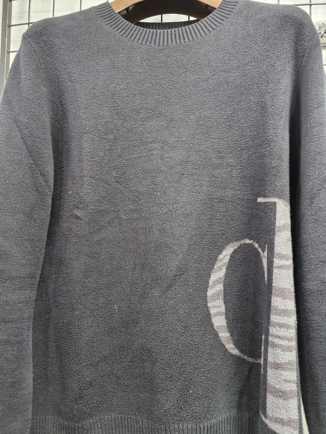 95M 캘빈클라인진 CK 로고 블랙 니트. 상품이미지4