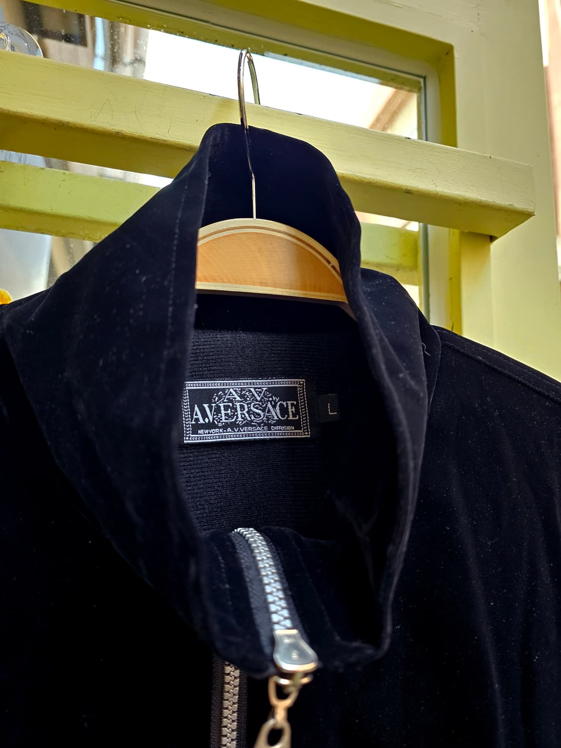 A.Versace 90's 골드 메두사 블랙 벨벳 집업 상품이미지4