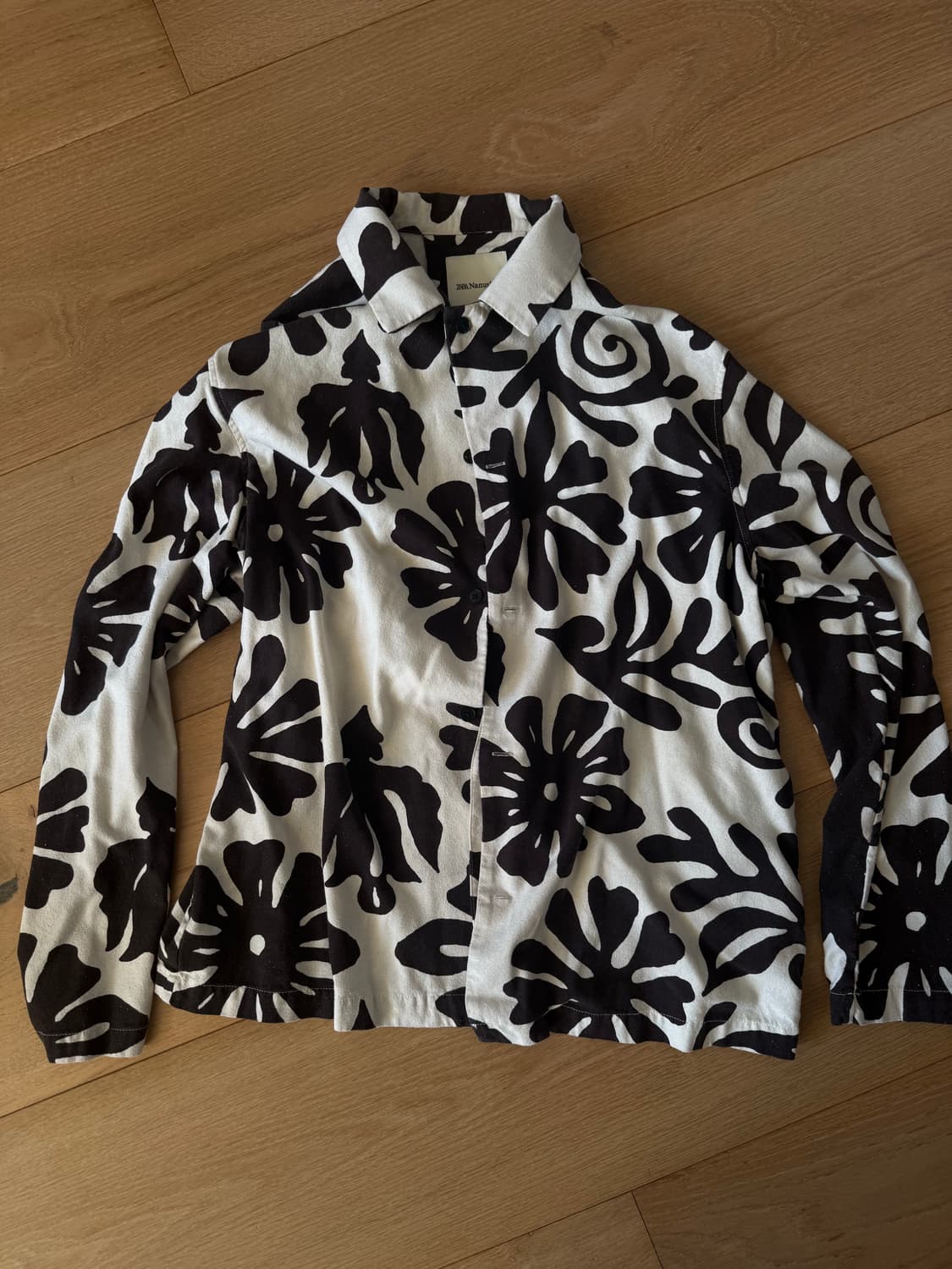 자라x나누쉬카 콜라보 셔츠 상품이미지1