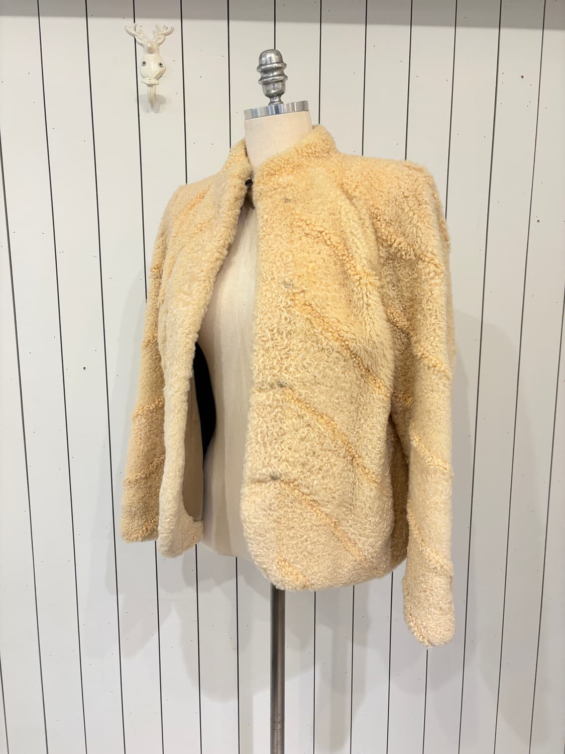 크림소프트 컬리 쉬어링 자켓 상품이미지5